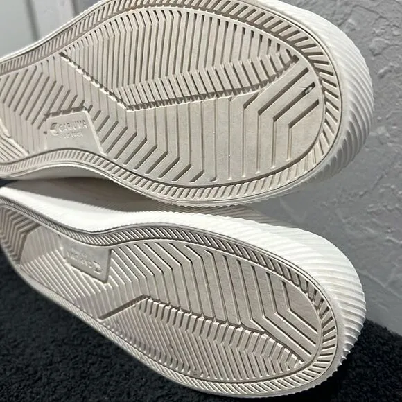🔥🔥 CARIUMA OCA Low Top Off-White Canvas Sneakers Shoes Women Sz 8 - EUC