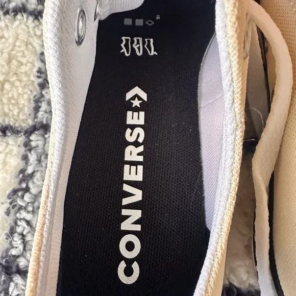 ⚪️⚪️ CONVERSE Chuck Taylor All Star Lift Platform Shoes