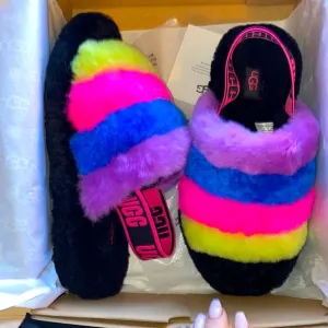 🪼[ UGG ] Fluff Yeah Slide Black/ Taffy Pink Multi
