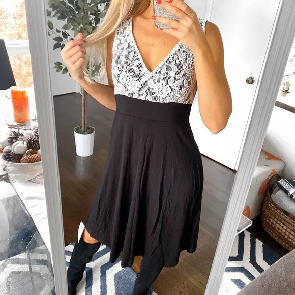 🖤 ZALANDO BLACK WHITE LACE FLOWY MIDI DRESS!