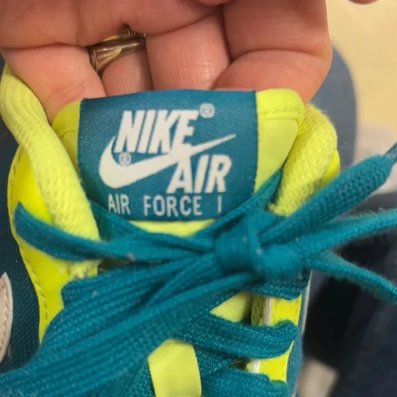 2022 Nike Kids Air Force 1 Shoes - Teal and Neon Yellow Unisex Size 4.5