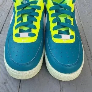2022 Nike Kids Air Force 1 Shoes - Teal and Neon Yellow Unisex Size 4.5