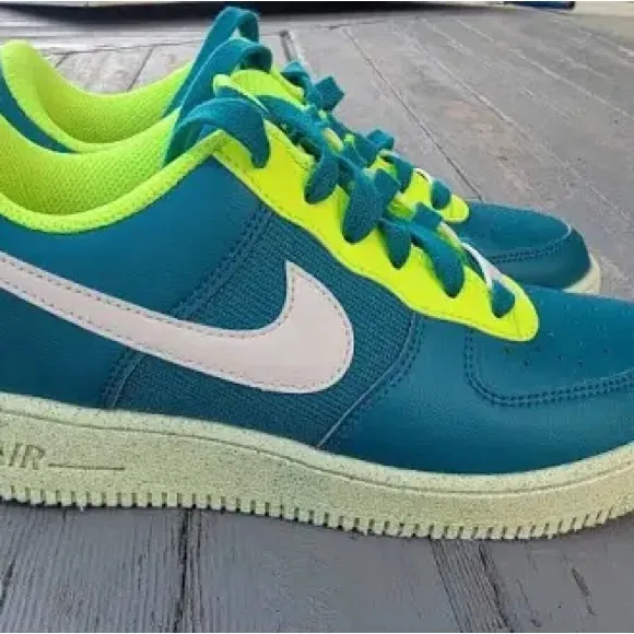 2022 Nike Kids Air Force 1 Shoes - Teal and Neon Yellow Unisex Size 4.5