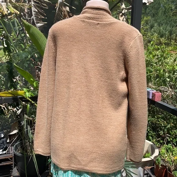 A.‎ Giannetti Merino Wool Cardigan
