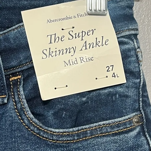 Abercrombie &amp; Fitch The Super Skinny Ankle Mid-Rise Jean