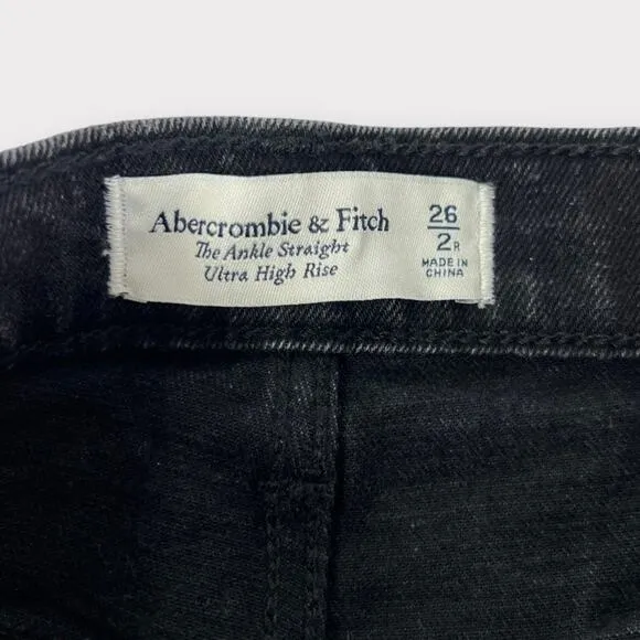 Abercrombie &amp; Fitch Ultra High Rise Ankle Straight Jean 26/2R
