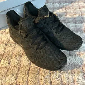 ADIDAS all black Lite Racer Sneakers size 8