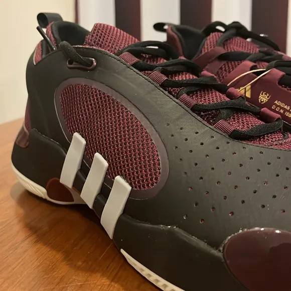 Adidas D.O.N. Issue 5 Basketball Shoes Sneakers Cavaliers IE7800 Mens Size 13