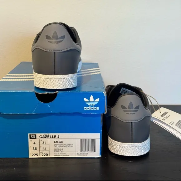 Adidas Gazelle J Gray Sneakers, Junior size 4 or Women’s size 6 brand new