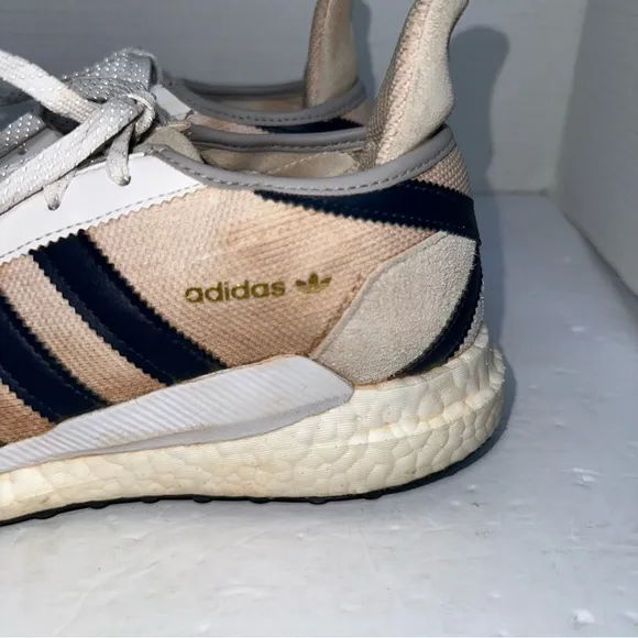Adidas Men’s Tokio Solar Human Made White Navy Sneakers with Flaws- Size 9