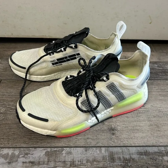 Adidas NMD_V3 Shoes sneakers Crystal White/Core Black/Signal Green