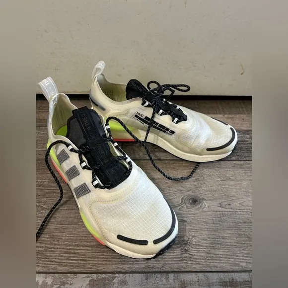 Adidas NMD_V3 Shoes sneakers Crystal White/Core Black/Signal Green