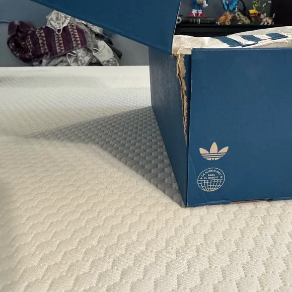 Adidas para Bad Bunny M9 W10
