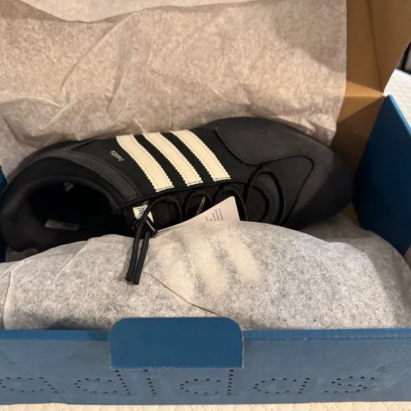 Adidas para Bad Bunny M9 W10