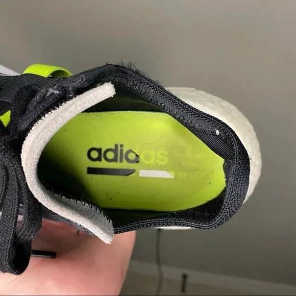 𝅺adidas POD-S3.1 Traffic Warden Running Shoes