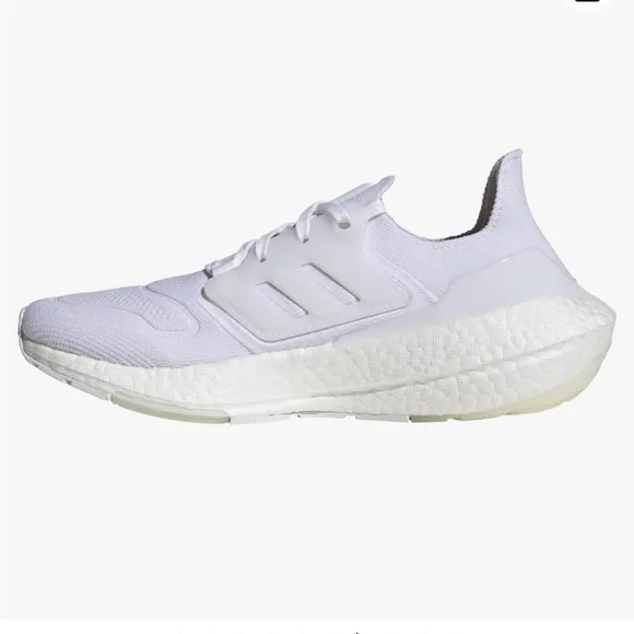 Adidas Shoes Women’s Size 8 UltraBoost 22Triple White Running Sneakers GX5459