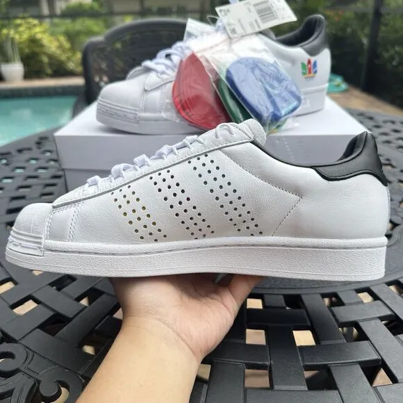 Adidas Superstar Colorful Trefoil Men's Athletic Shoes Cloud White FW5388 Size 8