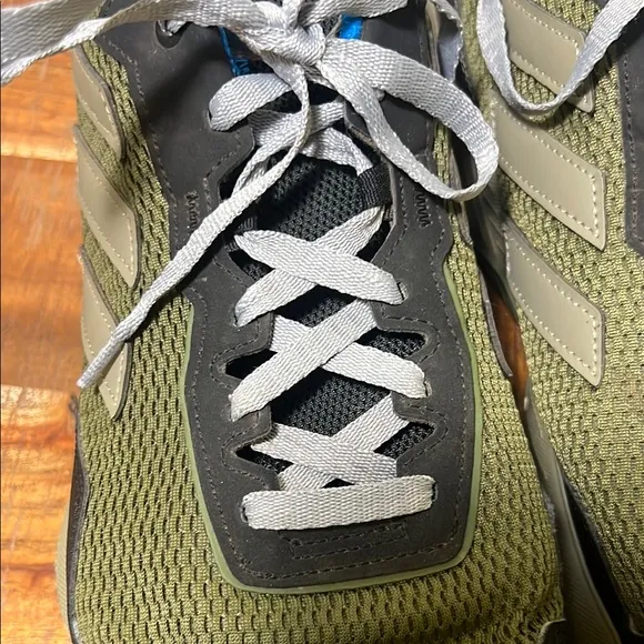 Adidas Tracefinders Men's Green Shoes, Size 13