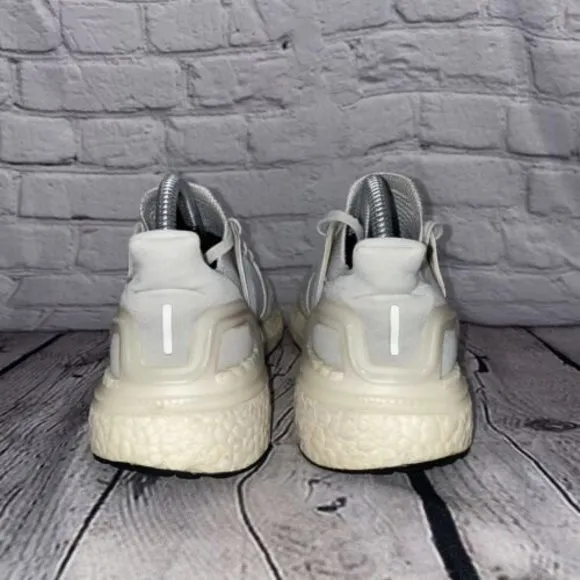 Adidas Ultra Boost Continental Men Sneakers Shoes Gray YYJ 606004 Size 6.5