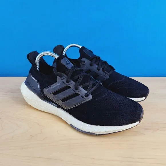 Adidas Ultraboost 22 mens Size 9 Running Shoes Core‎ Black White Training GX3062