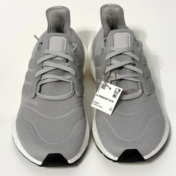 Adidas Ultraboost 22 Women’s Size 9 Gray Running Shoes Sneakers GX5594