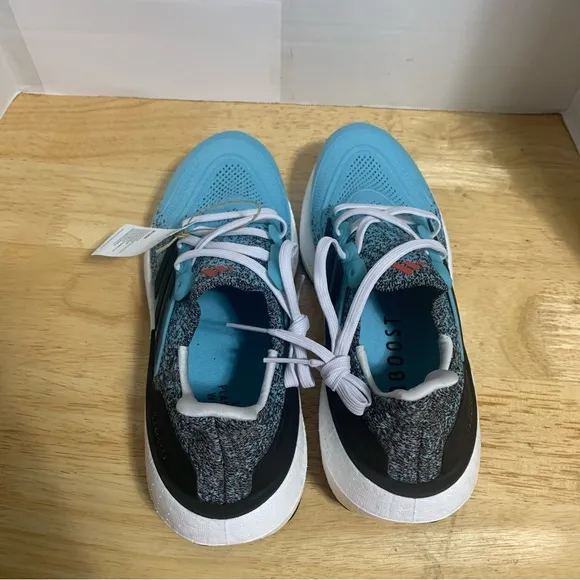 adidas Ultraboost Light Running Shoes Size 8.5 Mens Womens 9.5 Blue White IE1694