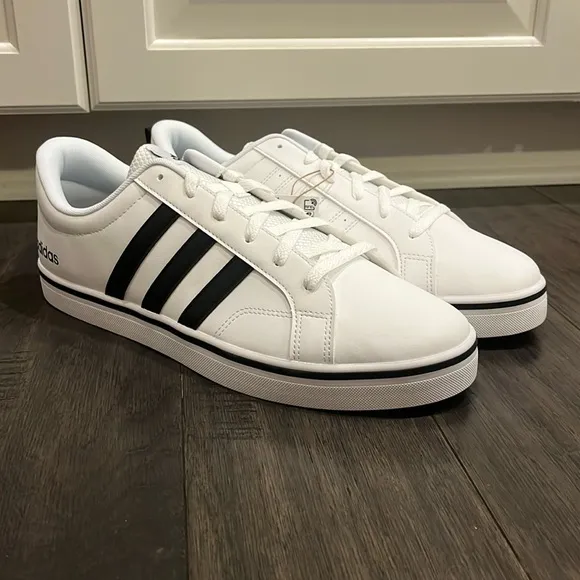 Adidas VS Pace 2.0 shoes sneakers new HP6010 Mens Size 11.5