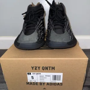 Adidas YZY QNTM Men's Black Sneakers size 5 (accepting best offer)