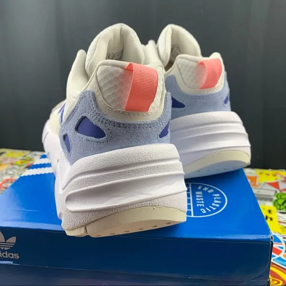 Adidas ZX 22 Boost Runners Womens 9.5 / 10