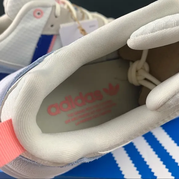 Adidas ZX 22 Boost Runners Womens 9.5 / 10