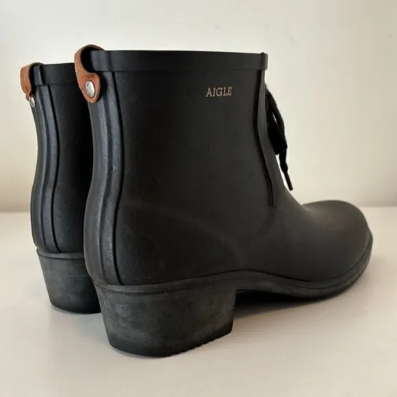Aigle Miss Juliette Bottillon lace up rain boots in black size 40