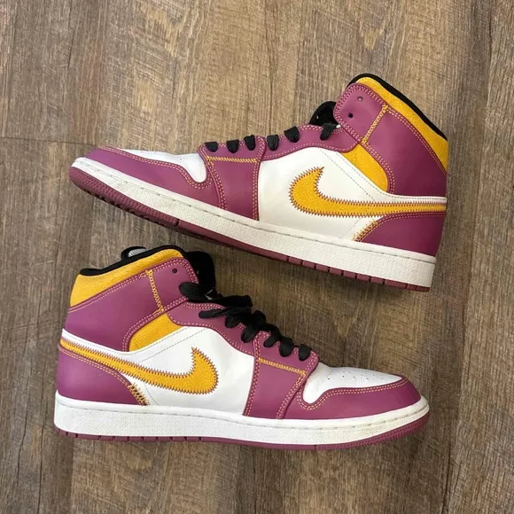 Air Jordan 1 Mid DOD Dia de Muertos La Familia