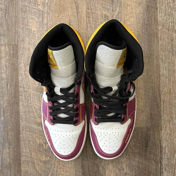 Air Jordan 1 Mid DOD Dia de Muertos La Familia