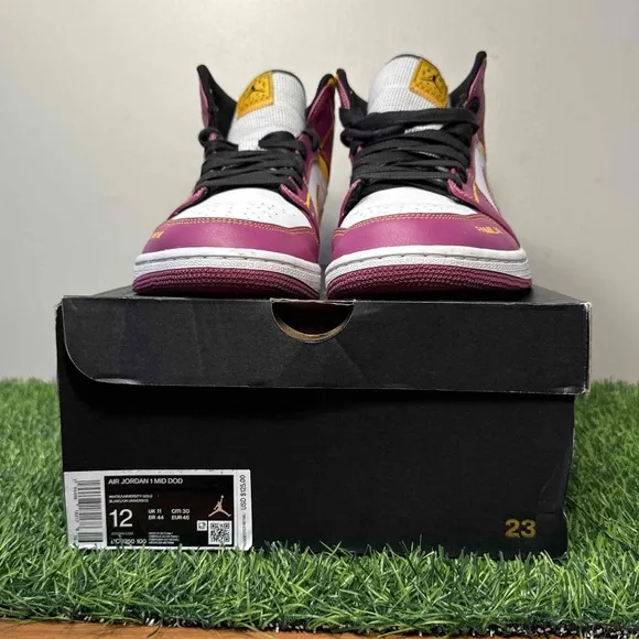 Air Jordan 1 Mid DOD Dia de Muertos La Familia