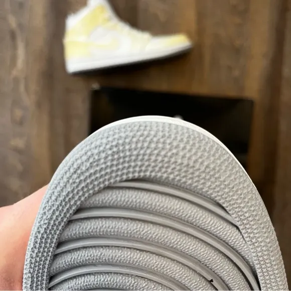 Air Jordan 1 Phat White Wolf Grey
