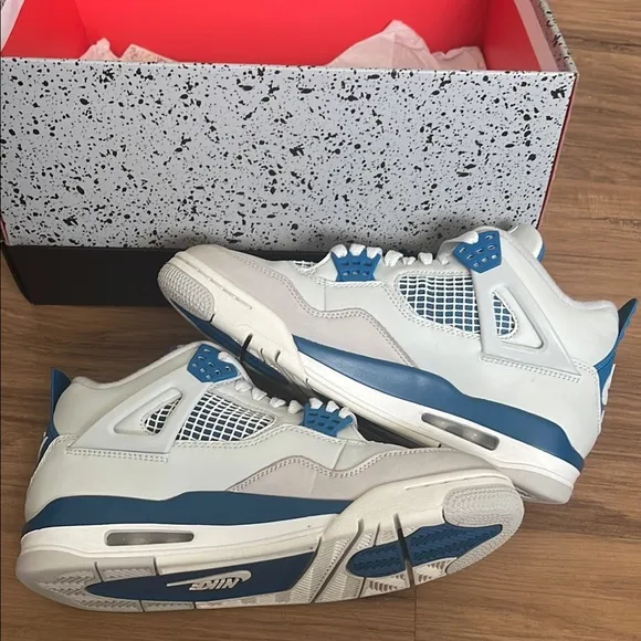 Air Jordan 4 Retro 2024 Military Blue Industrial Blue