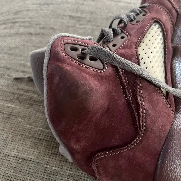 Air Jordan 5 Burgundy Youth Sneakers size 5.5