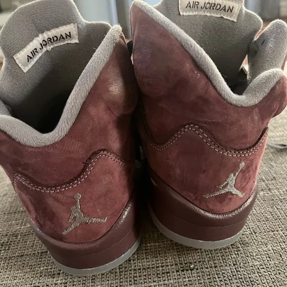 Air Jordan 5 Burgundy Youth Sneakers size 5.5