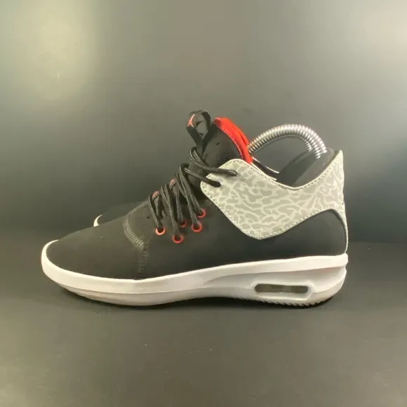 Air Jordan First CLASS BG Size 5.5Y