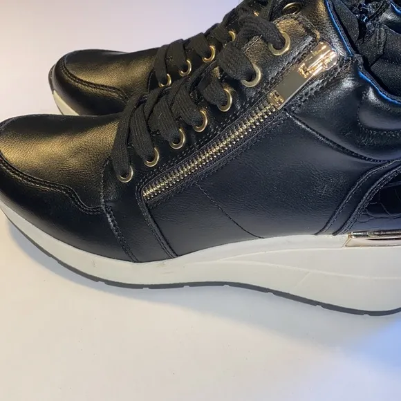 ALDO HIGH SNEAKERS black/white size 8.5 new