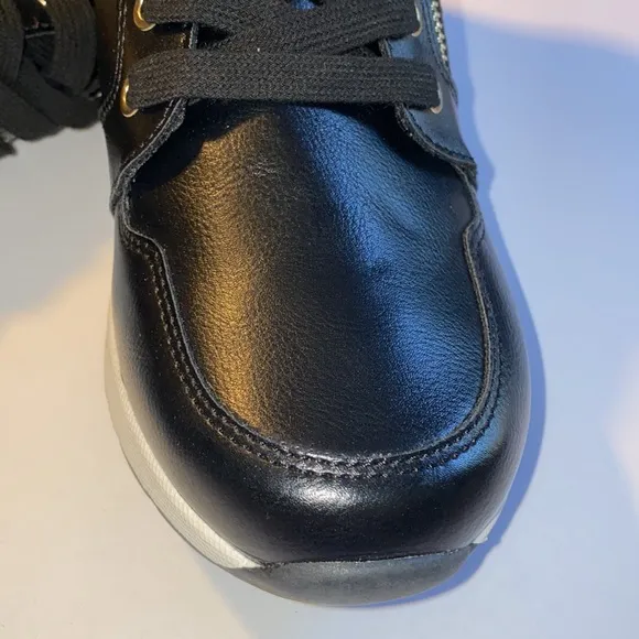 ALDO HIGH SNEAKERS black/white size 8.5 new