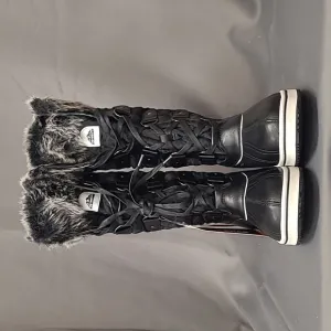 ALEADER Women's Waterproof Snow Boot, Black, Size 9