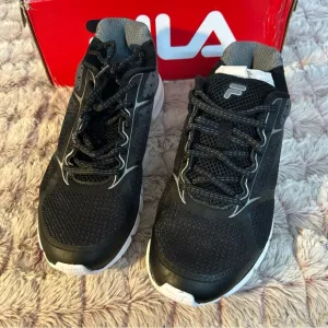 All Black Fila PrimeForceSneakers Size 6