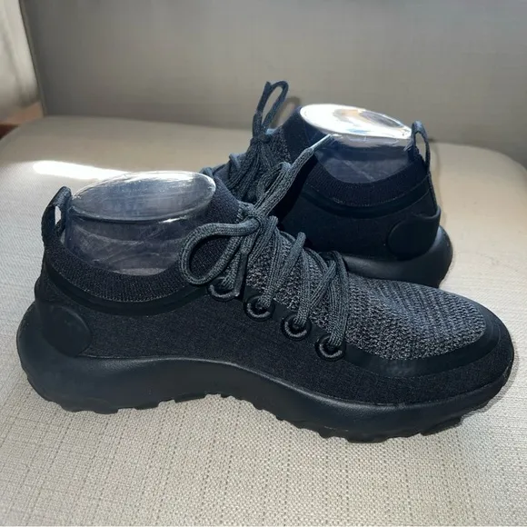 Allbirds Women's Trail Runners SWT Charcoal Size 7.5M EXCELLENT