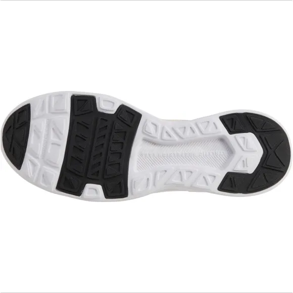 APL | Techloom Tracer training shoes