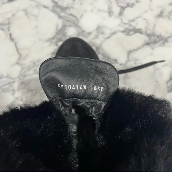 Aquatalia Marly Weatherproof Black Suede Bootie Ankle Boots Faux Fur Size 6.5
