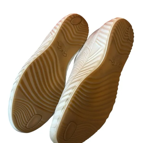 Ara around 6.5 sneakers shoes