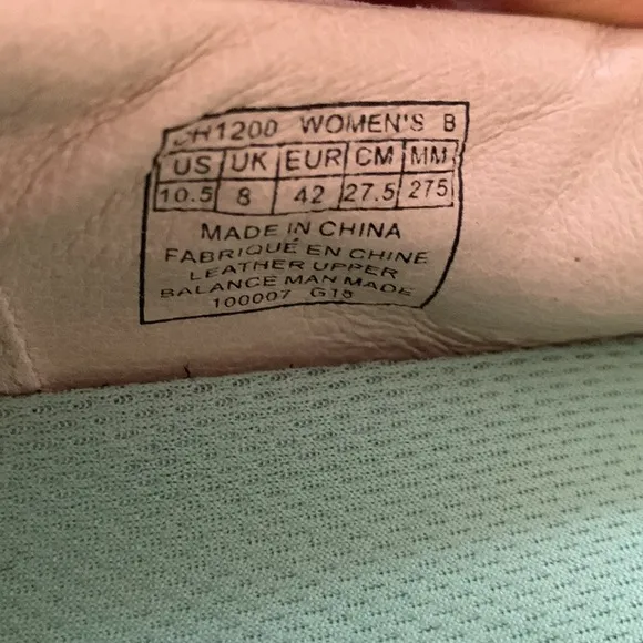 Aravon Size 10.5 Comfort Shoes.