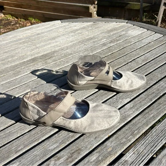 Arcopedico Cosmo Women's Size 43 US‎ 12 Mary Jane Taupe Comfort Shoes
