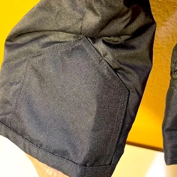 ARCTIC QUEST Black Snowpant Overalls Zip Water Resistant Insulated Boys XS 5/6